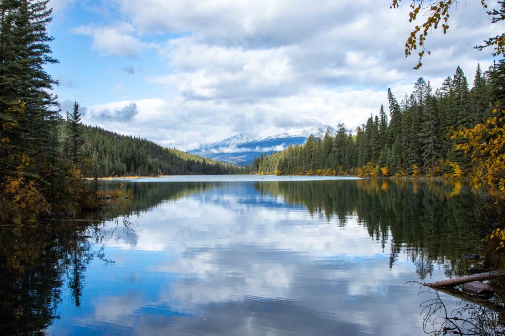 valley of the five lakes jasper national park