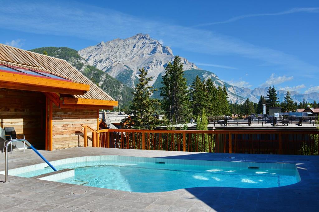 Moose Hotel and Suites