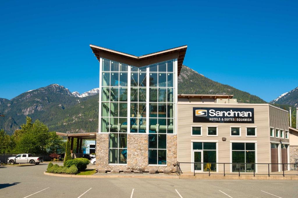 Sandman Hotel and Suites