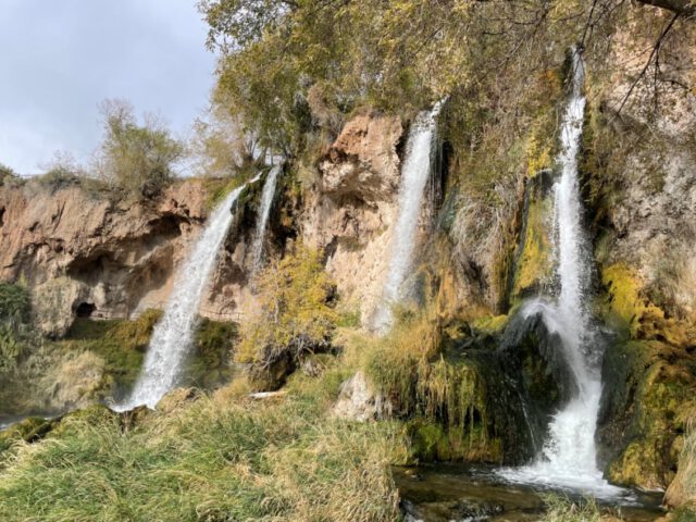 Rifle Falls State Park bezoeken: praktische gids voor natuur, watervallen en avontuur
